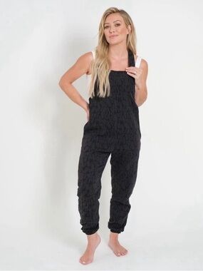 Smash and Tess x Hillary Duff linen overalls. Could fit XS or small